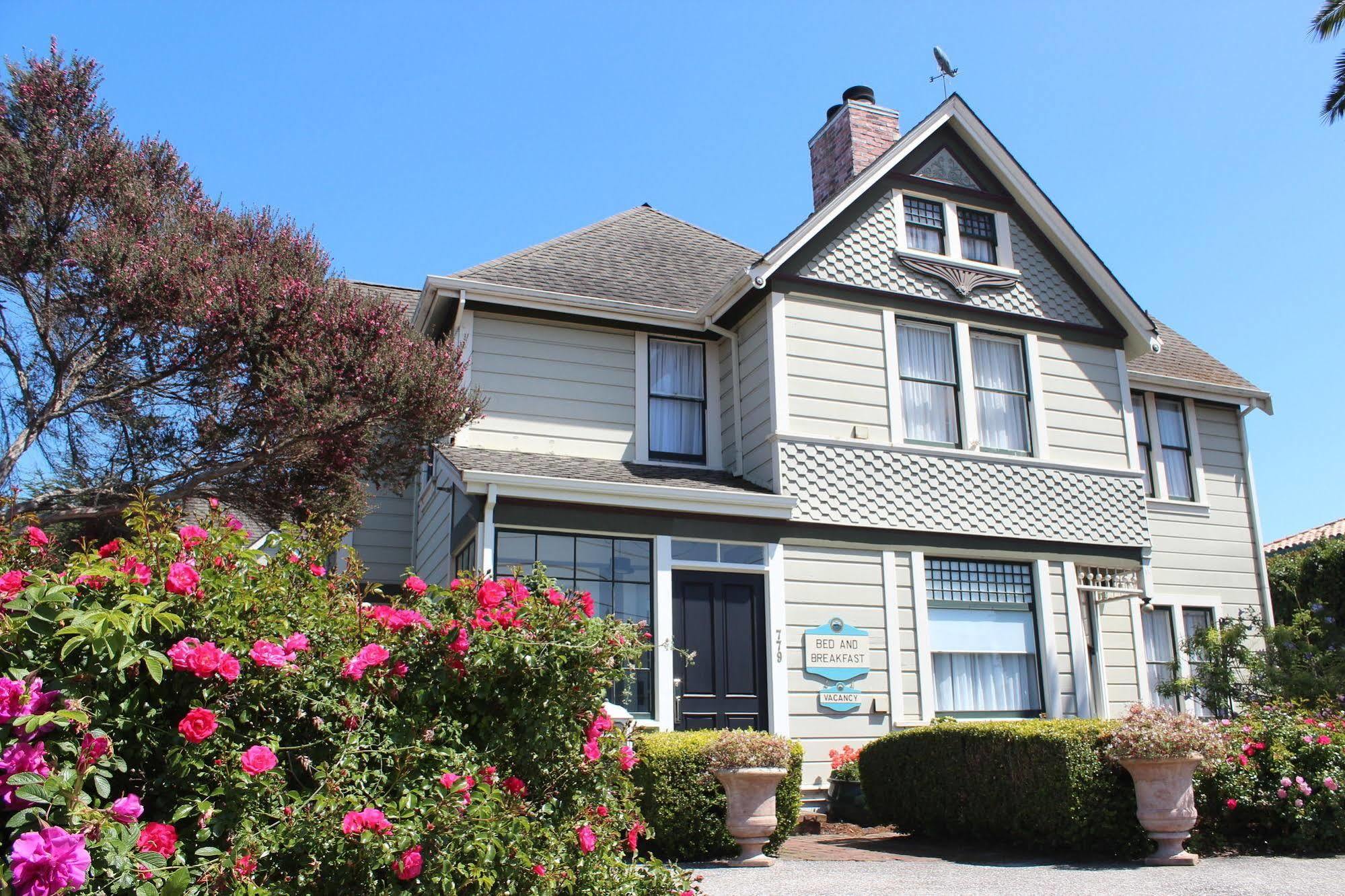 Nantucket Whale Inn, Half Moon Bay Exterior photo